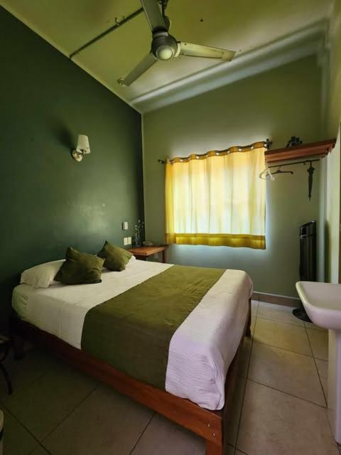 Hotel Plaza Querétaro Exteriör bild